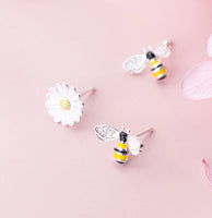 Asymmetry Bee and Daisy flower cute silver stud earrings 