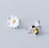 Asymmetry Bee and Daisy flower cute silver stud earrings, white flower yellow bee studs earrings set