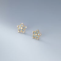 Flower stud earrings gold