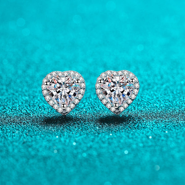 Solitaire Heart Shape Moissanite Studs Earrings - EM020