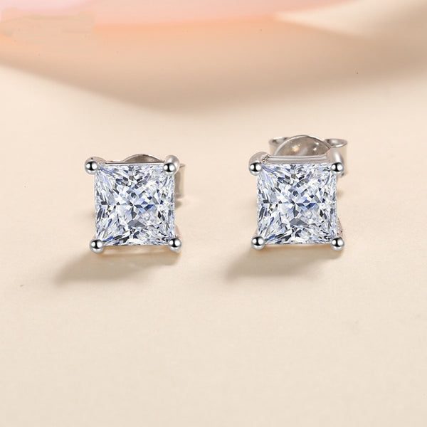 Solitaire Moissanite Diamonds Studs Earrings - EM013